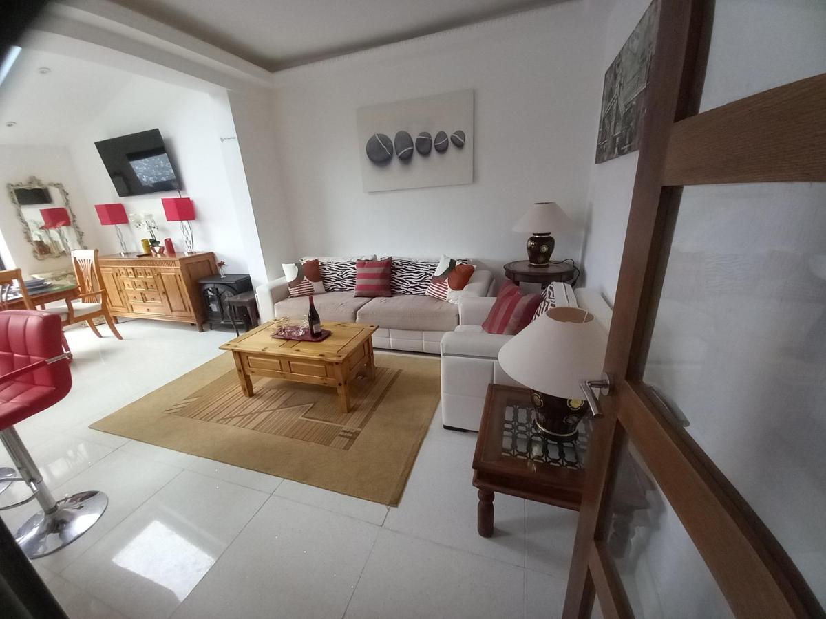 Luxury Holiday Home, Near Beach Southend-on-Sea Eksteriør billede
