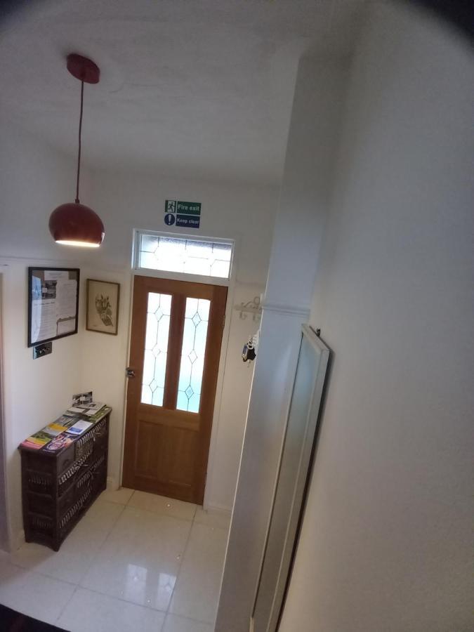 Luxury Holiday Home, Near Beach Southend-on-Sea Eksteriør billede